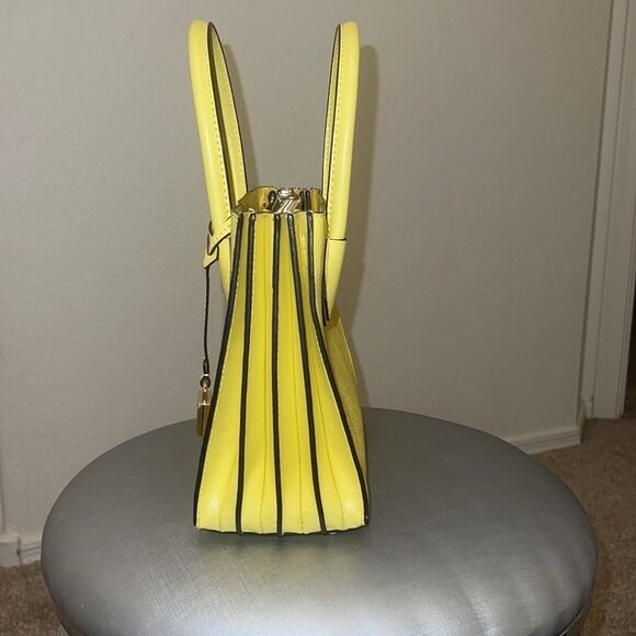 Michael Kors Yellow Sunshine Mercer Medium Leather Satchel Top Handle + strap - Picture 5 of 10